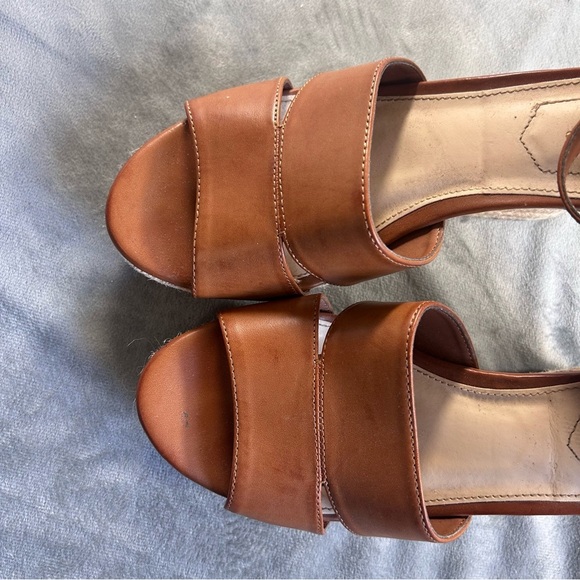 Liz Claiborne Brown Wedge Majorca Sandals Women's size 8 - Picture 2 of 7